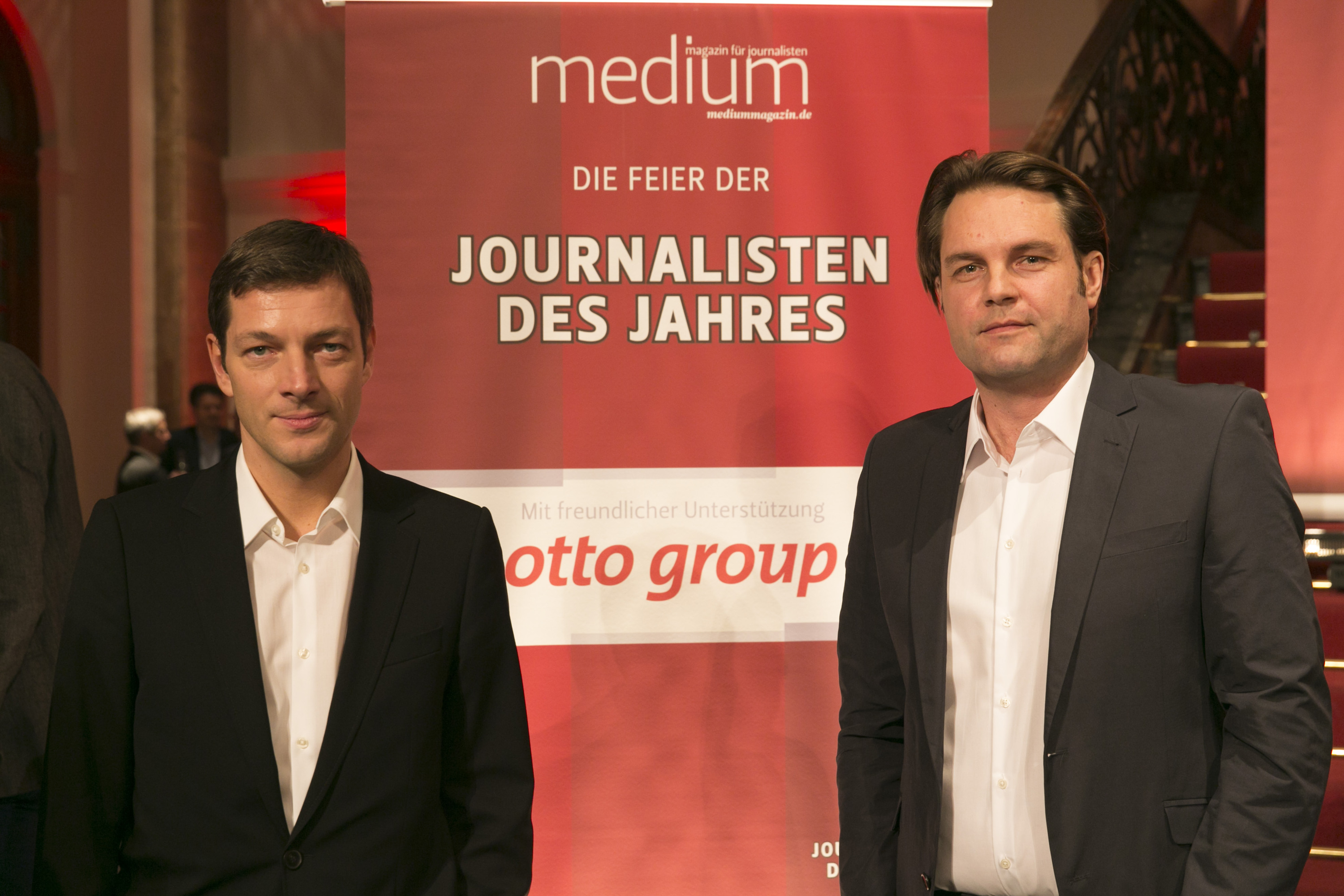 DEU, Berlin, 03.02.2014, medium magazin, Feier und Preisverleihung an die "Journalisten des Jahres 2013", Cafe im Zeughaus im Deutschen Historischen Museum, v.r.: Marcel Rosenbach (Der Spiegel, Journalist des Jahres 2013), Holger Stark (Der Spiegel, Journalist des Jahres 2013),[ (c) Wolfgang Borrs, Wiener Str. 11, D-10999 B e r l i n, Mobile +49.171.5332491, www.borrs.de, mail@borrs.de; ]