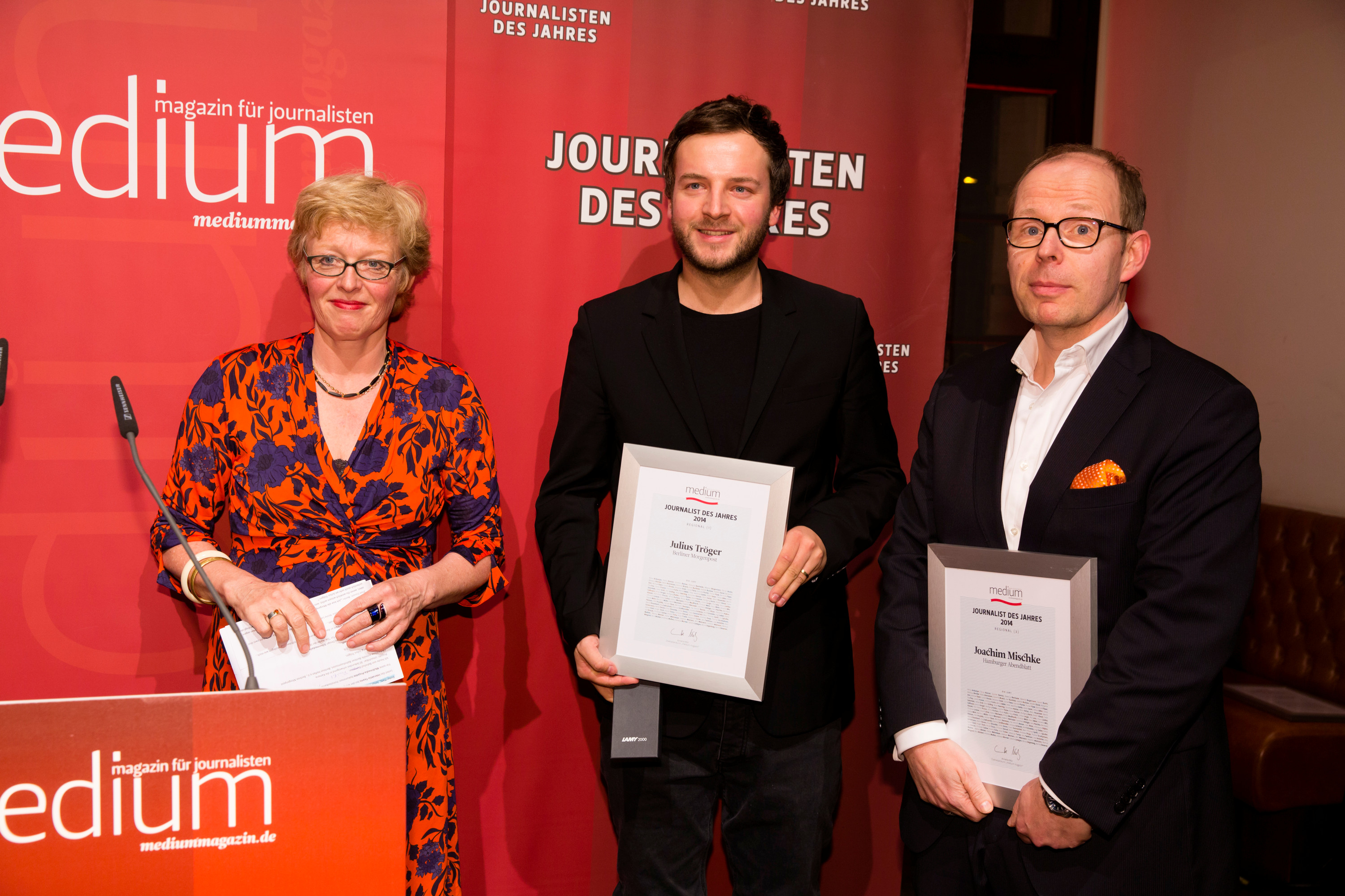 DEU, Berlin, 23.02.2015, medium magazin, Feier und Preisverleihung an die "Journalisten des Jahres 2014", Cafe im Zeughaus im Deutschen Historischen Museum, v.l.:  Julius TrÃ¶ger (Berliner Morgenpost, Autor regional, 1.), Joachim Mischke (Hamburger Abendblatt, Autor regional, 3.), [ (c) Wolfgang Borrs, Wiener Str. 11, D-10999 B e r l i n, Mobile +49.171.5332491, www.borrs.de, mail@borrs.de; ]