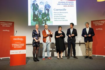 Am 19. Mai 2025 fand die Preisverleihung der "Journalistinnen und Journalisten des Jahres 2024" in Berlin statt. Ausgezeichnet vom medium magazin in der Hauptkategorie: Das "Correctiv"-Team hinter der Recherche "Geheimplan gegen Deutschland" bestehend aus Anette Dowideit, Jean Peters, Gabriela Keller, Justus von Daniels und Marcus Bensmann.